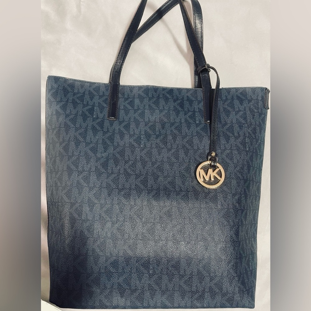 Michael Kors Large Tote Bag Navy Signature Blue Leather Gold Logo